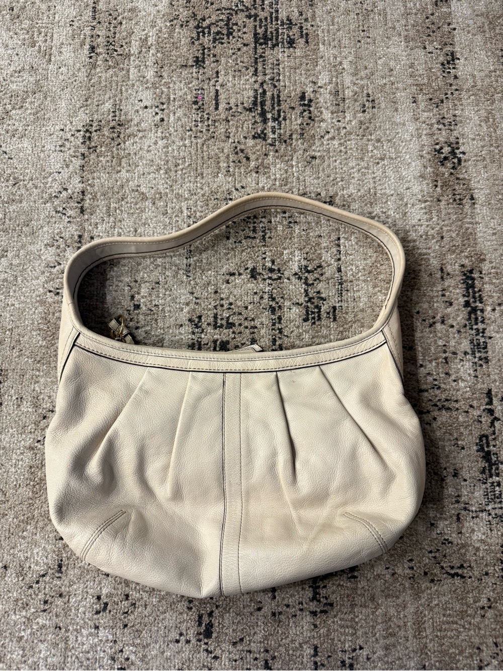 Coach Cream Leather Shoulder Bag - Classic Women's Purse